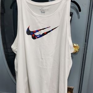 NWT women's Nike XXL Dry Fit tank top